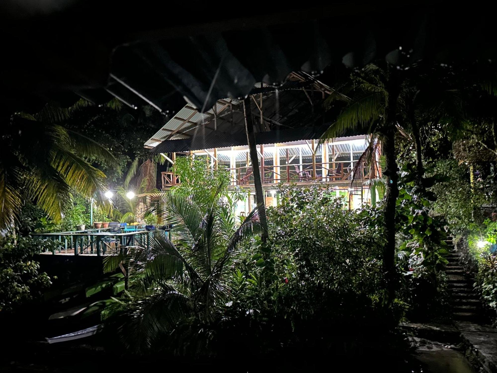 Palmeras Del Rio Hotel La Vina Bagian luar foto
